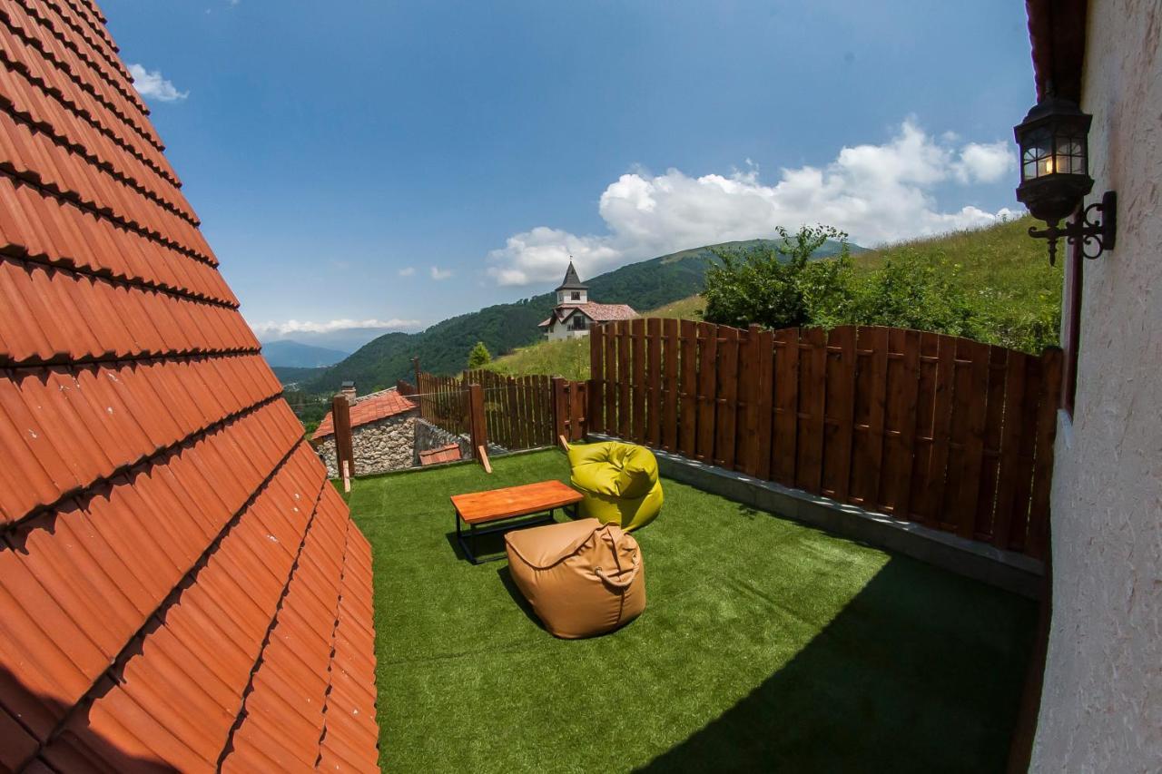 Alpine Castle Hotel Dilijan Exterior photo